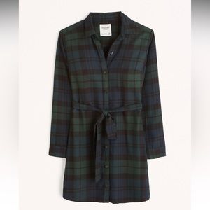 Abercrombie and Fitch flannel tie dress size large